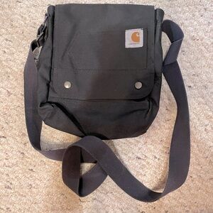 Carhartt cross body snap bag